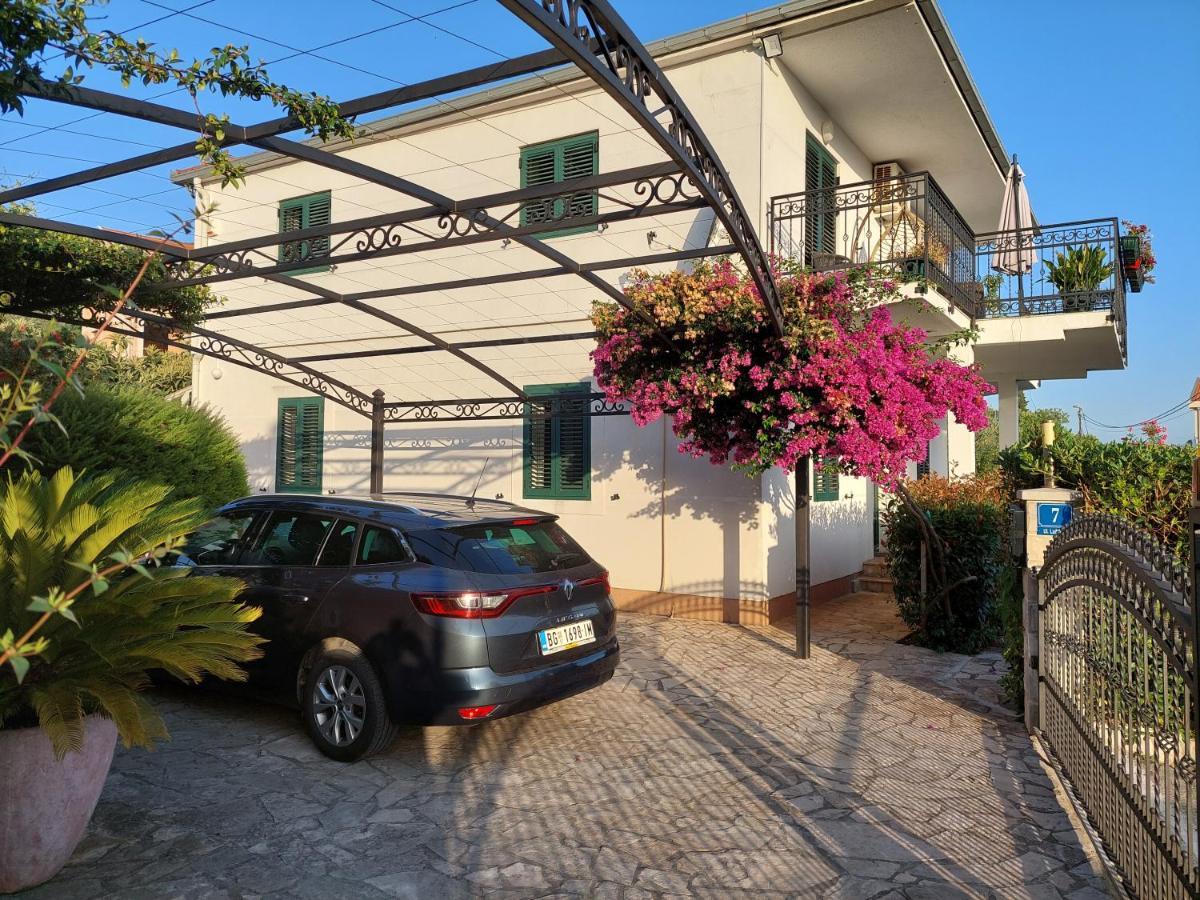 Kjara Apartments Tivat Eksteriør billede