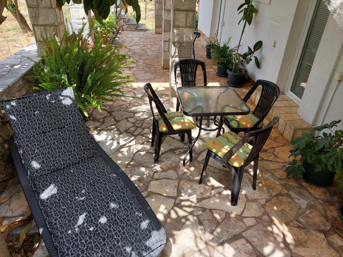 Kjara Apartments Tivat Eksteriør billede