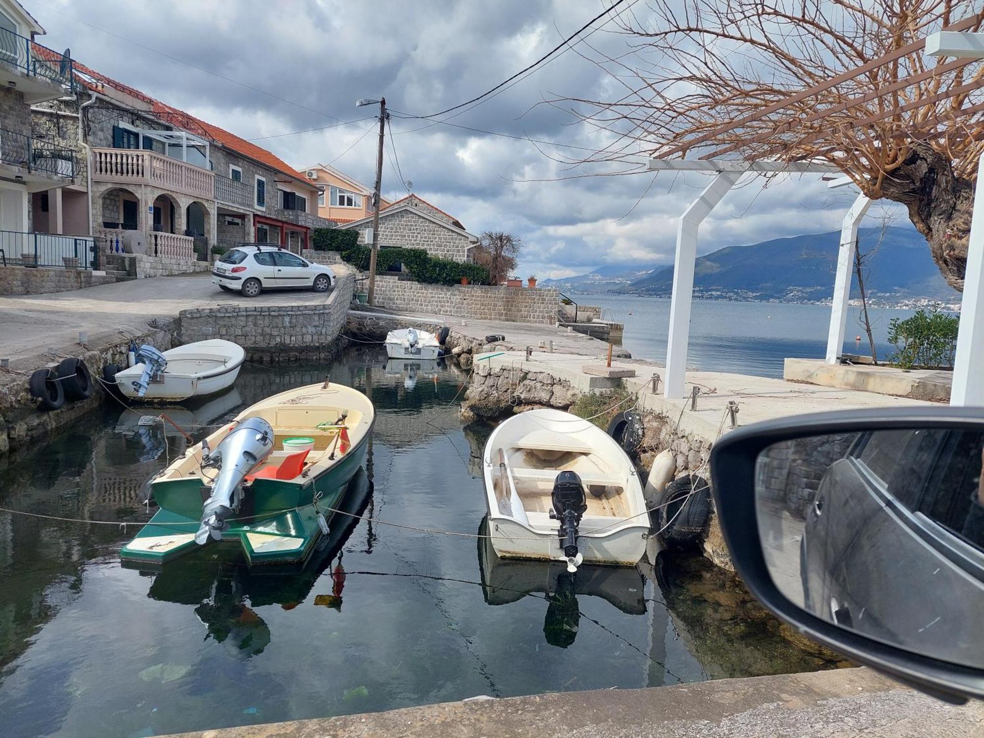 Kjara Apartments Tivat Eksteriør billede