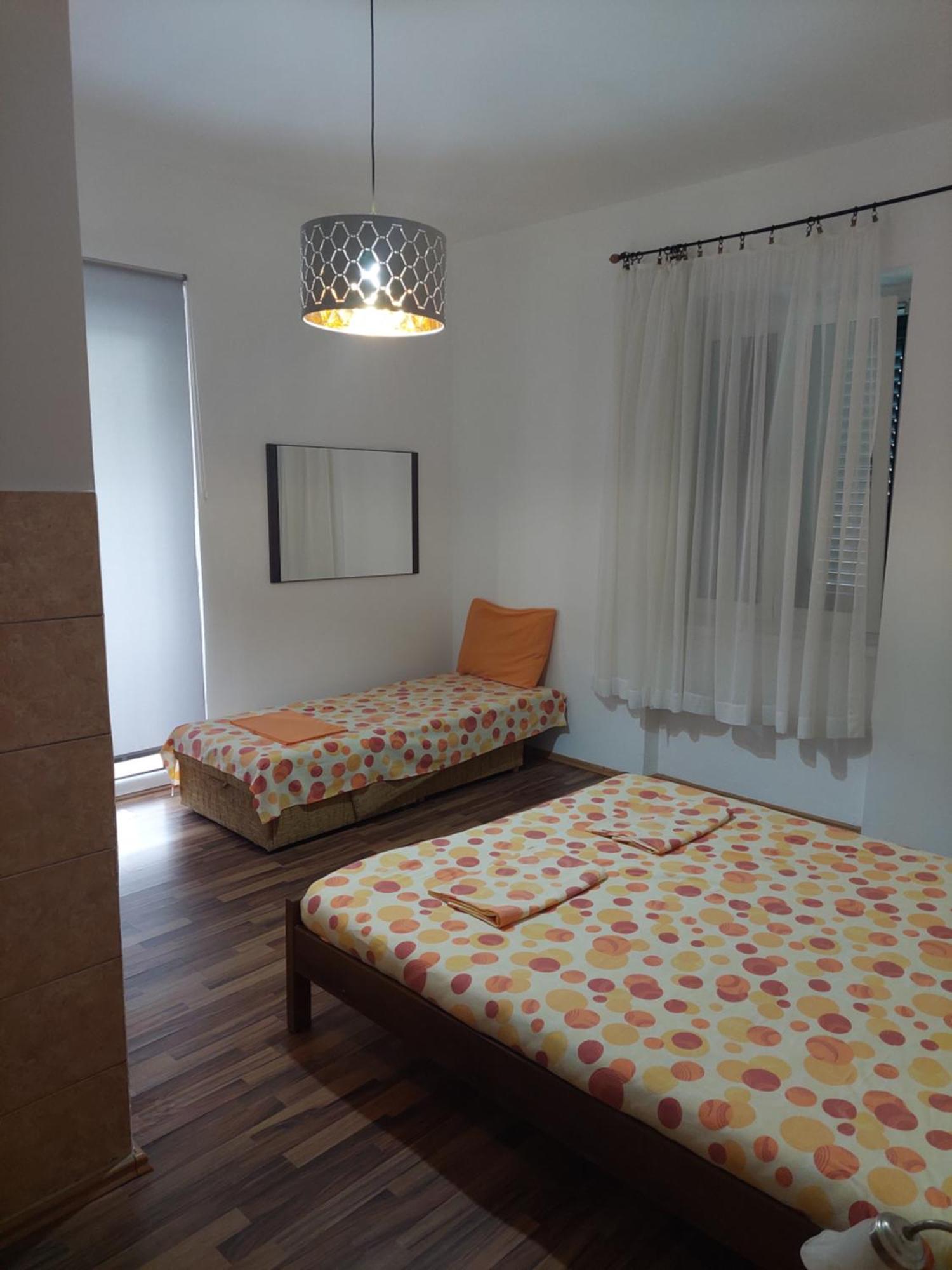 Kjara Apartments Tivat Eksteriør billede