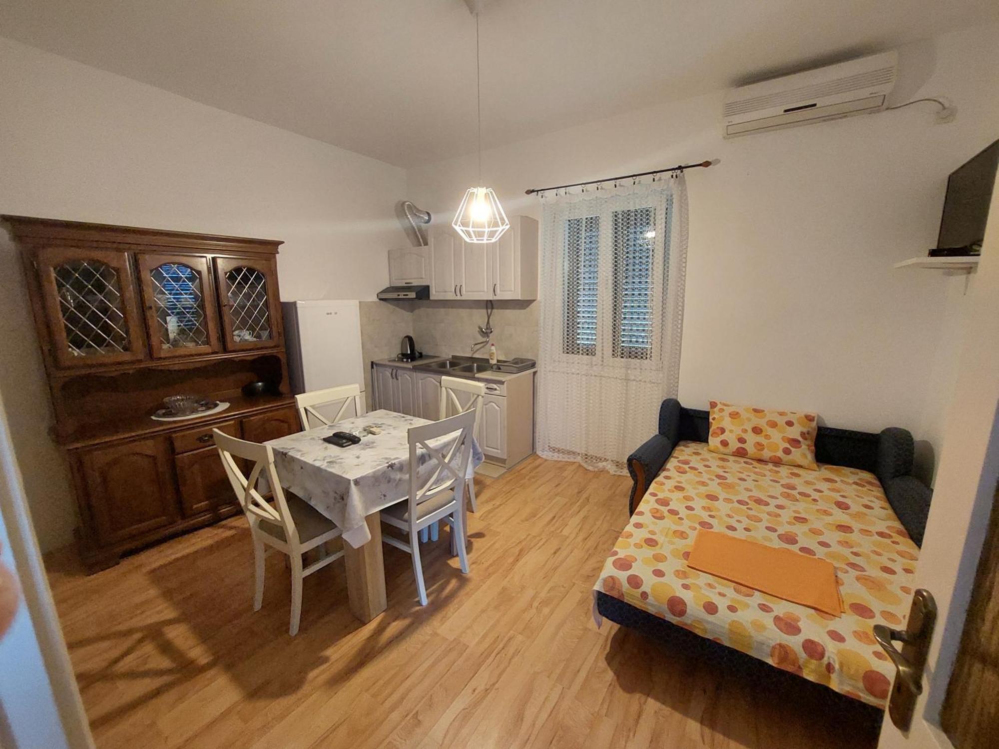 Kjara Apartments Tivat Eksteriør billede