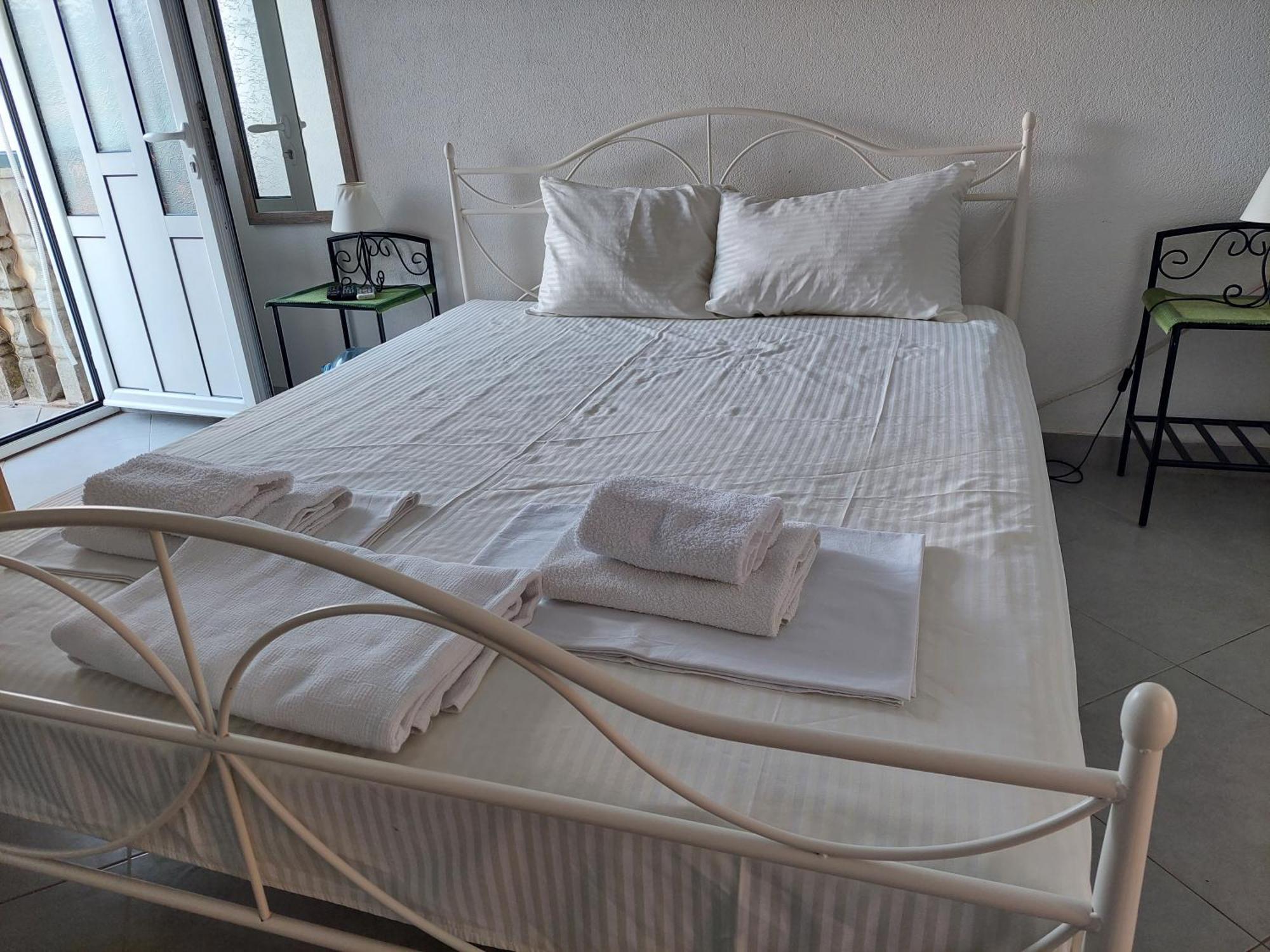 Kjara Apartments Tivat Eksteriør billede