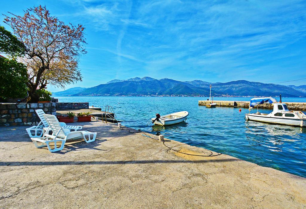 Kjara Apartments Tivat Eksteriør billede