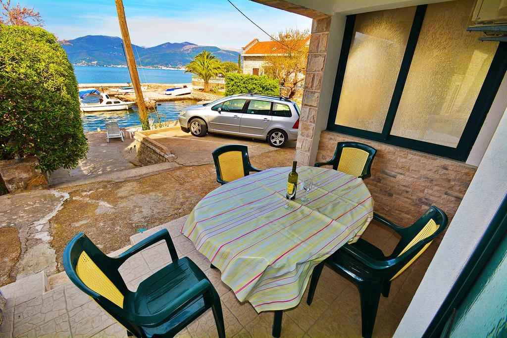 Kjara Apartments Tivat Eksteriør billede
