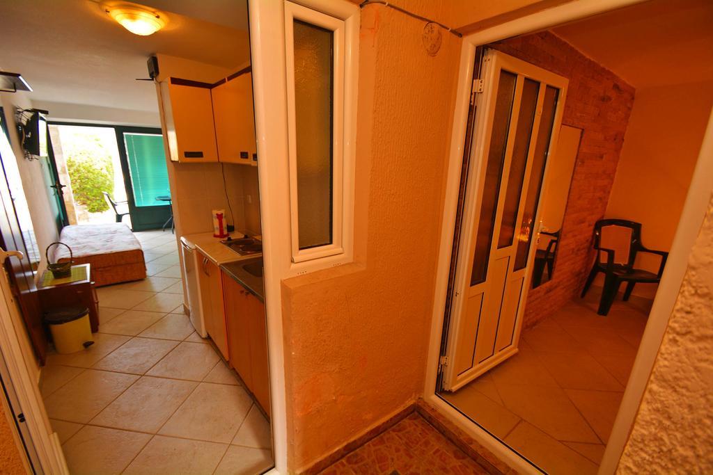 Kjara Apartments Tivat Eksteriør billede