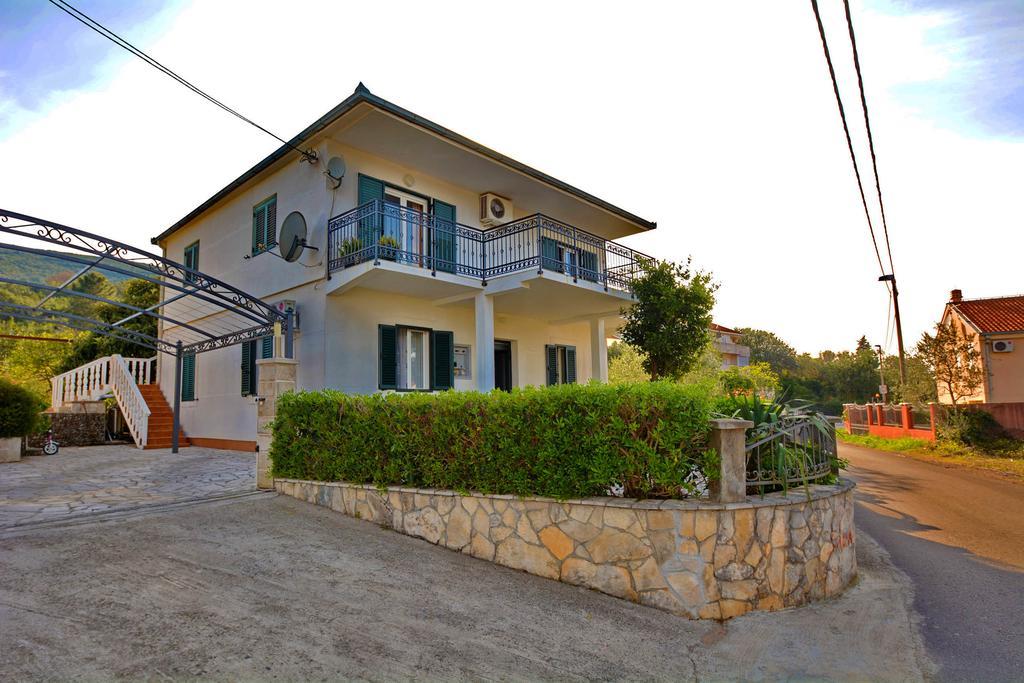 Kjara Apartments Tivat Eksteriør billede