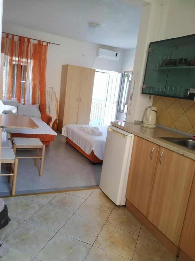 Kjara Apartments Tivat Eksteriør billede
